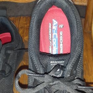 Skechers Air-cooled steel-toes work shoes